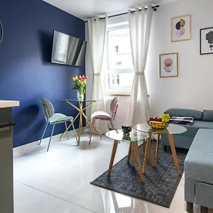 Moveen! Wynajem Apartamentow We Wroclawiu! 10 Minut Od Centrum Wrocław