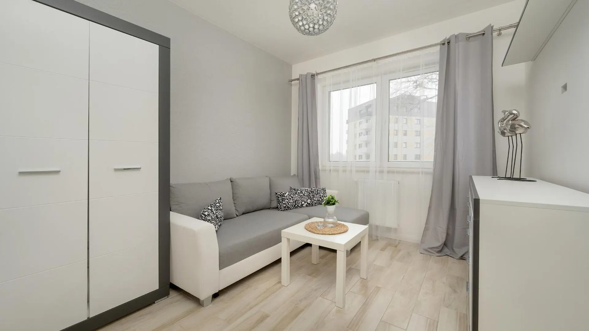 Quiet Apartments With Balcony Zakladowa By Noclegi Renters فروتسواف بولندا