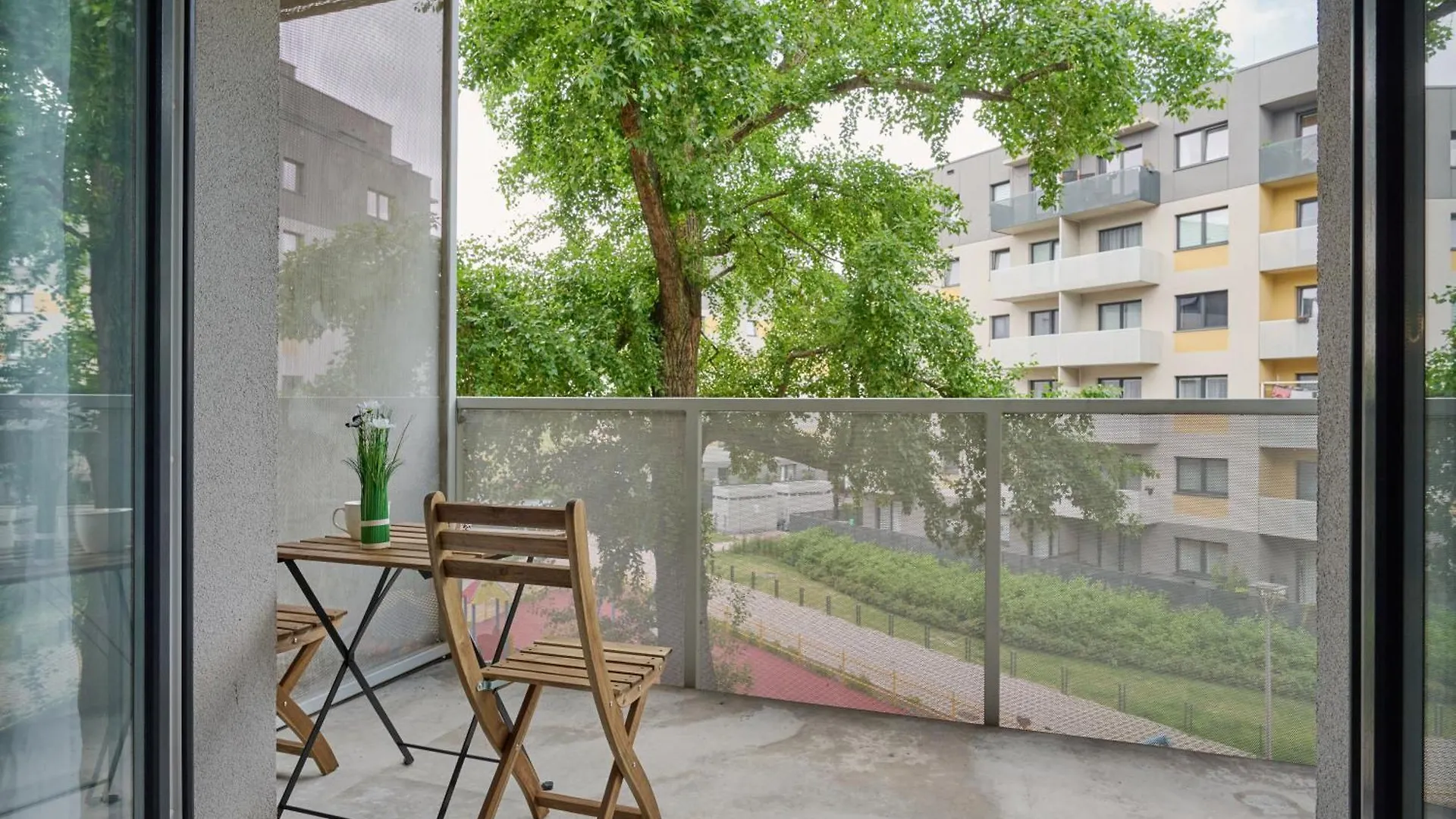 Quiet Apartments With Balcony Zakladowa By Noclegi Renters فروتسواف