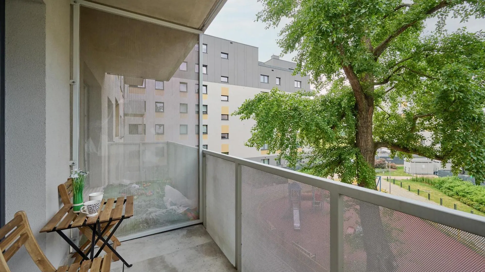 Quiet Apartments With Balcony Zakladowa By Noclegi Renters فروتسواف