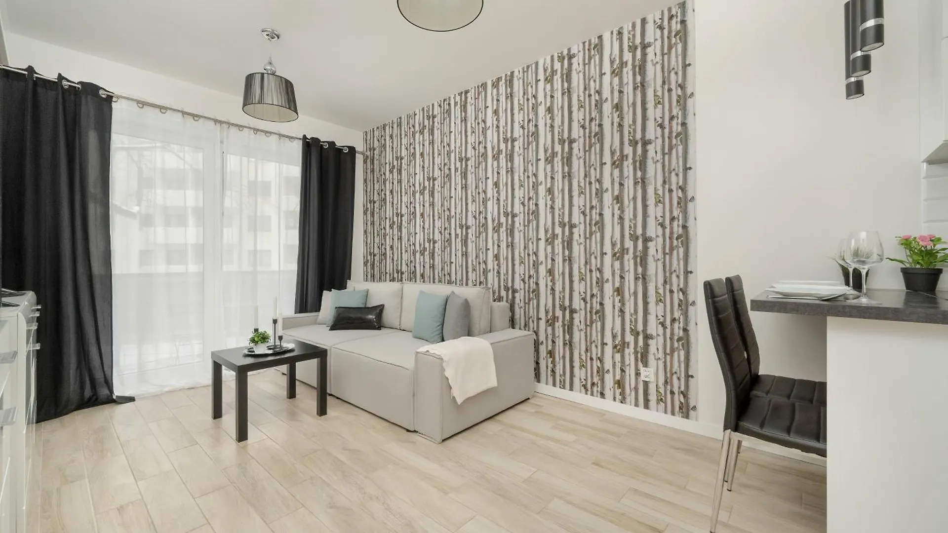 Quiet Apartments With Balcony Zakladowa By Noclegi Renters فروتسواف