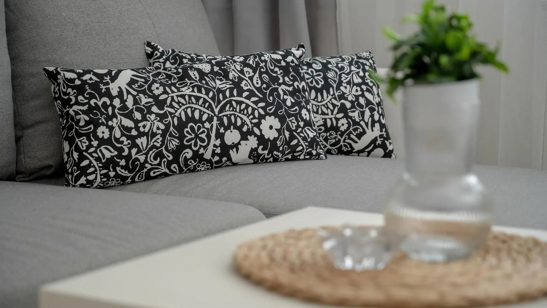 Quiet Apartments With Balcony Zakladowa By Noclegi Renters فروتسواف 0*,  بولندا